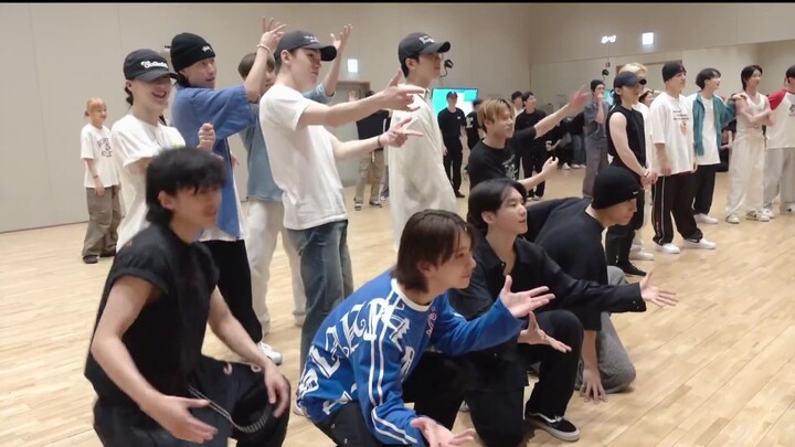 [Follow to Seoul] - Practice & Rehearsal Sketch 1/2