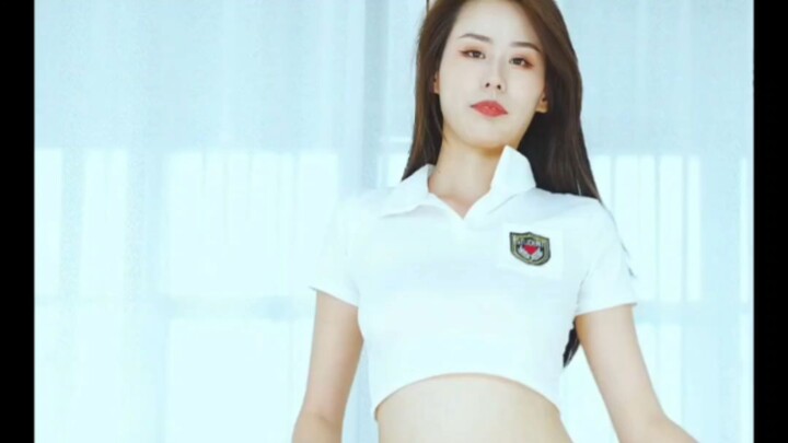 【Hạ Bách】Giày cao gót trắng kết hợp với váy ngắn thật quyến rũ quá đi!