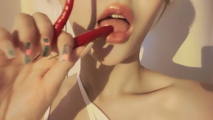 This kiss is both pure and spicy, isn’t it?