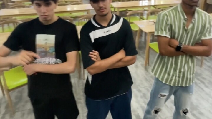 Hãy chọn anh hùng tuần cuối kỳ của bạn!