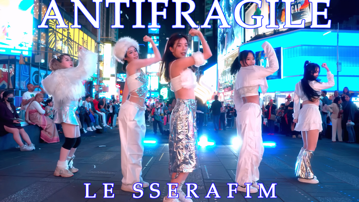 【4K】Keren! Flash mob di Times Square, Amerika Serikat – menari ulang lagu LE SSERAFIM - ‘ANTIFRAGILE