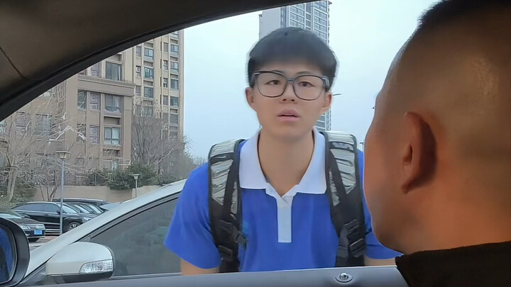 قال المعلم إنه يجب إقناع الناس بالمنطق.