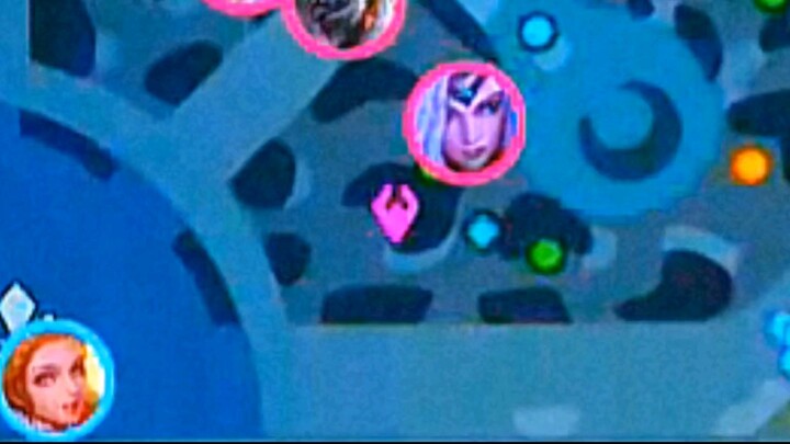 playing mobile legends using Odette