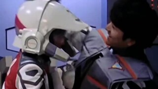 This scene between Da Gu and Lina is so sweet