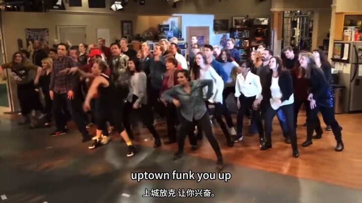 Behind the scenes of The Big Bang Theory. Sheldon, you can really dance too!