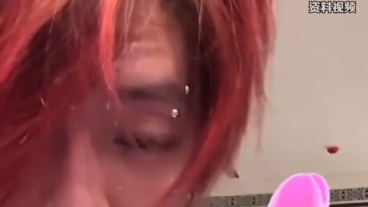 Lu Han’s career is ruined! He lost it during a livestream, lashed out with profanity, and got picked