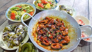 Mùa Lá Me Non! Bữa Cơm Sau Những Cơn Mưa Đầu Mùa Không Dứt | MTQH