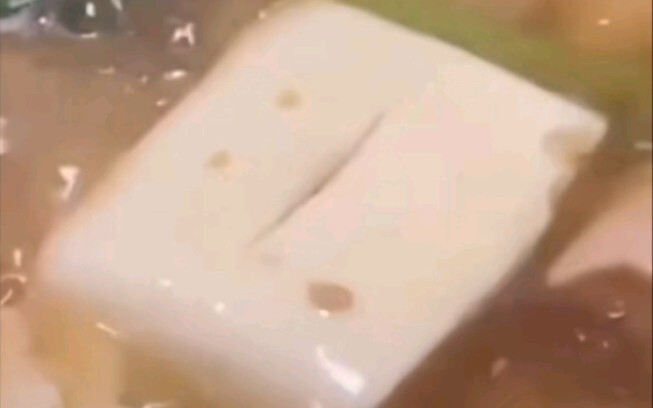 [Li Ma Ke] There's a private video of him practicing rap.