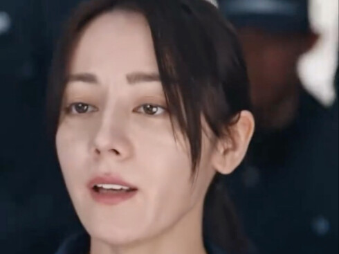 Jadi bukan karena enggak mau kabur, tapi memang nggak bisa kabur — Dilraba Dilmurat “Deng Yan”