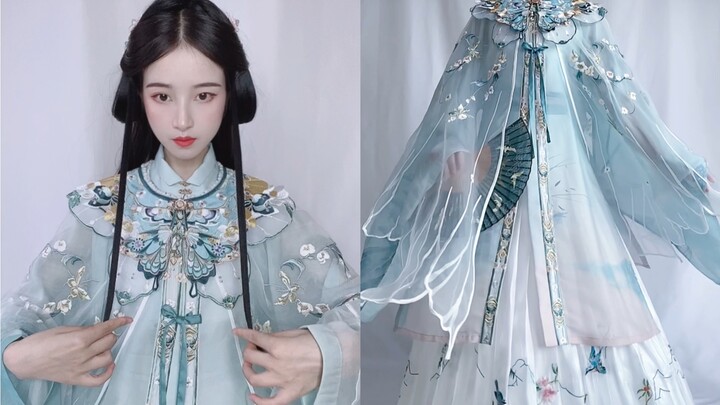 Kiểu tóc này kết hợp với bộ trang phục này trông thần tiên quá đi, hãy hứa với mình là sẽ học được n