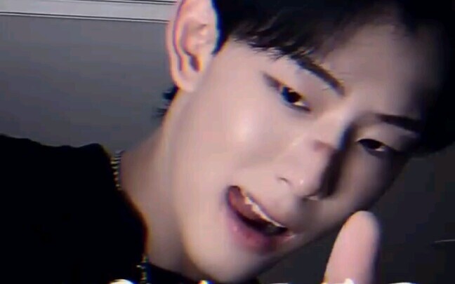 A super kawaii and hilarious older brother on Douyin (my hubby)!!! Won’t you come take a peek? (｡ò ∀