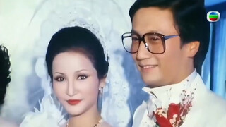 اللقطات الحقيقية لحفل زفاف شي شيان وديبورا عام 1979، حيث استُخدمت سيارة رولز رويس ذهبية كسيارة زفاف،