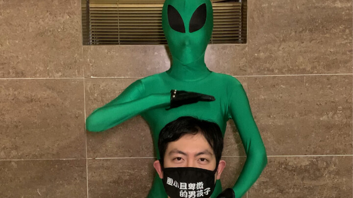 أُعلِّمكِ كيفية غسل شعركِ