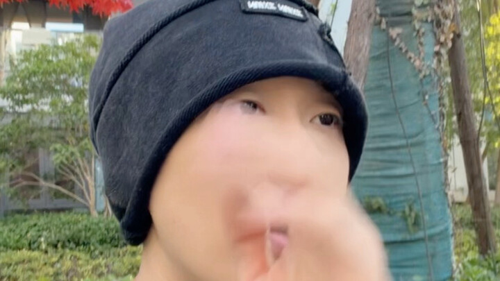 أعتقد أنه ينبغي حفظ الشهادة الدراسية الأولى؛ فهم ببساطة لم يكونوا يحبون الدراسة عندما كانوا شبابًا!