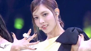 illit 241012人气歌谣东京演唱会《Magnetic》舞台！