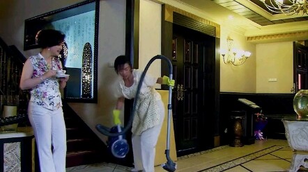 Nyonya kaya meremehkan pengasuh dan memamerkan putranya, tapi siapa sangka putra pengasuh justru jua