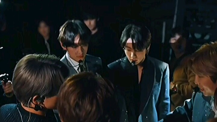 เกาหลีใต้มีบอยแบนด์เลือดร้อนชื่อ "บังทันโซนยอดัน"