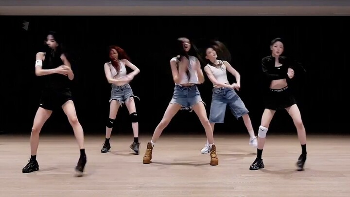 MEOVV “Hit’Em” Practice Room (Mirror Version) #meovv #hitem #kpop
