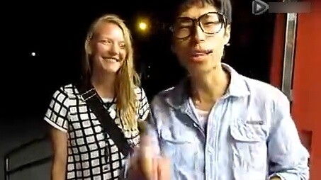 Brother B teaches you how to communicate with foreigners in fluent English