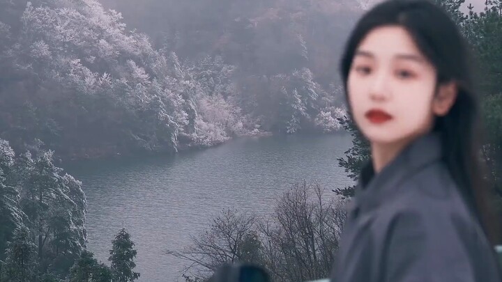 “待上浓妆，好戏开场”——小李新中式美感