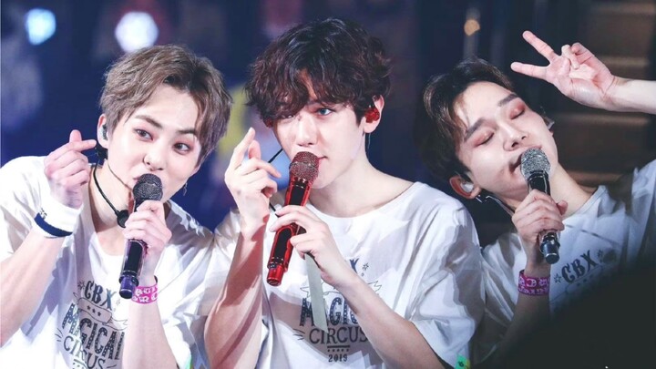 สามคนนี้ไม่ใช่นักเต้นหลักแน่ๆ แต่ทำไมพวกเขาถึงดูน่าสนใจเวลาเต้นล่ะ?