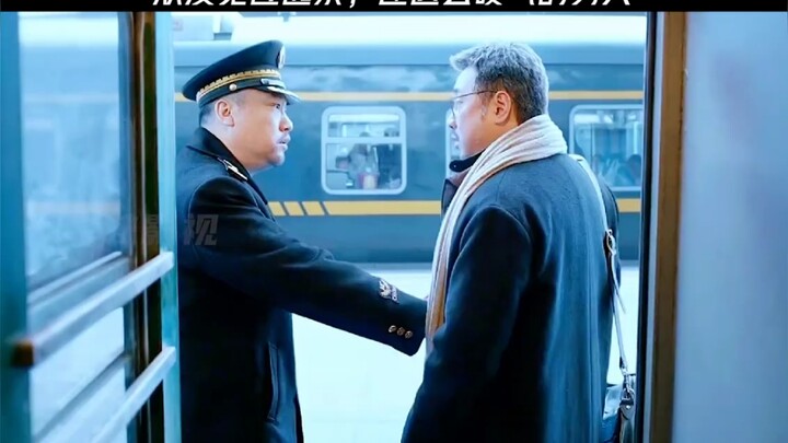 Chưa từng thấy người đàn ông nào trốn vé mà còn ngang tàng đến thế!