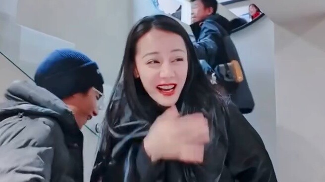 [Hua Li Hu Shao] Tanda pertama cinta sejati pada seorang anak laki-laki adalah sifat takut-takut (Xi