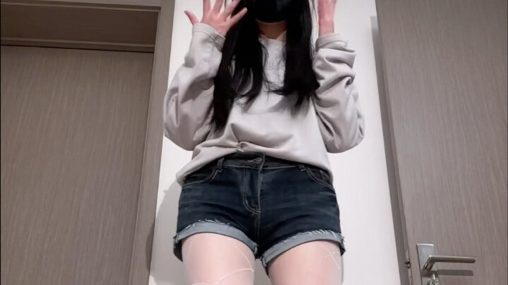 臭宝，打雷雷，滑铲铲加长版，你们稀饭就好，今天就到这里啦，肚肚饿了，到晚饭时间呐，今天加餐更新，你们也要多吃饭饭。