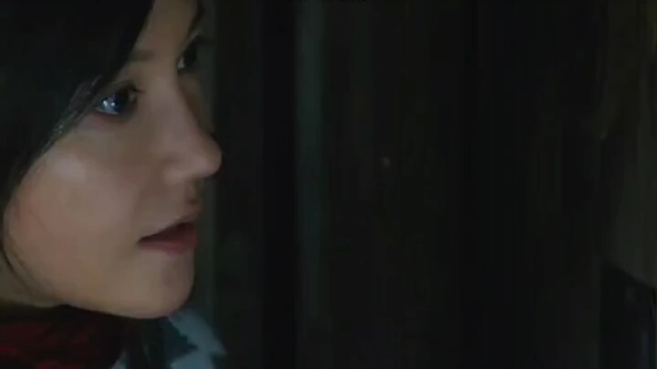 Plane Crash Strands Top Student and Failing Student in Antarctica for 20 Years—Now They’re Parents w