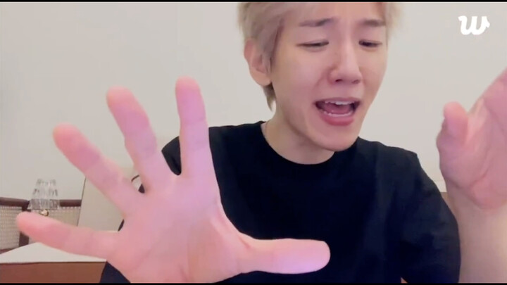 GOLDEN Baekhyun hits high notes from a low pitch!