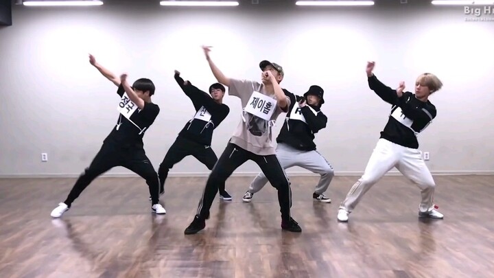 [BTS] Big Hit Công Bố Clip Dance Mic Drop Bản Phòng Tập