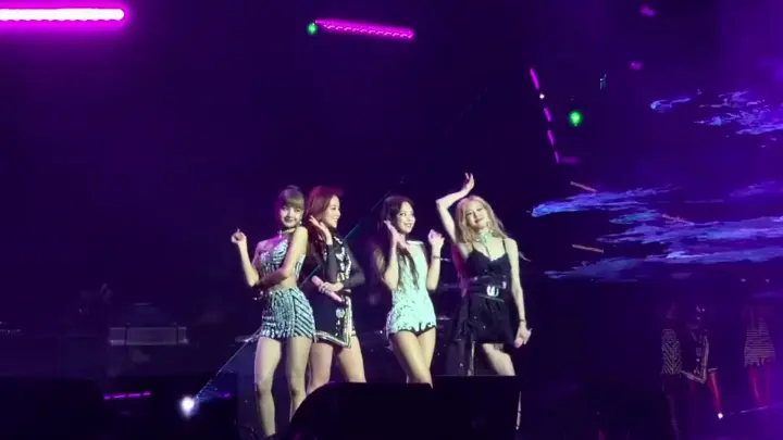 BLACKPINK - 'PLAYING WITH FIRE' 2019 COACHELLA