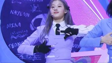 [K-Fancam] 트와이스 사나 직캠 _SCIENTIST_ (TWICE SANA Fancam) l _MusicBank 211112
