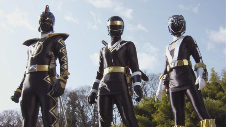 Episode 7! Change to the same color again! The Pirates transform into all black, white and red to fi