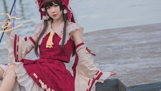 [Kayeko] Is there anyone else having a Reimu in 2021? God goes with the flow and the classics will b