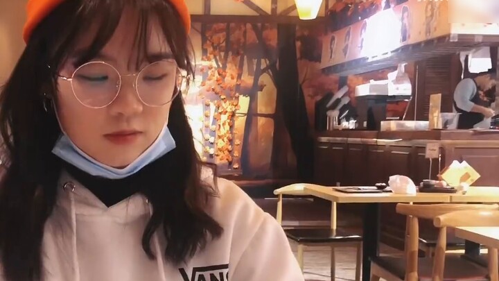 Heaven Official's Blessing Offline Cafe!! In order to collect all the gashapon, I actually... Vlog#1