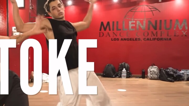 [Red House] สวยแซ่บเว่อร์! ท่าเต้นใหม่ล่าสุดของไคล์ เพลงใหม่ของ Chanel Toke