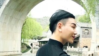 Choreography of Sun Ke's original dance work "Beauty in Cheongsam": Sun Ke's cheongsam beauty is as 