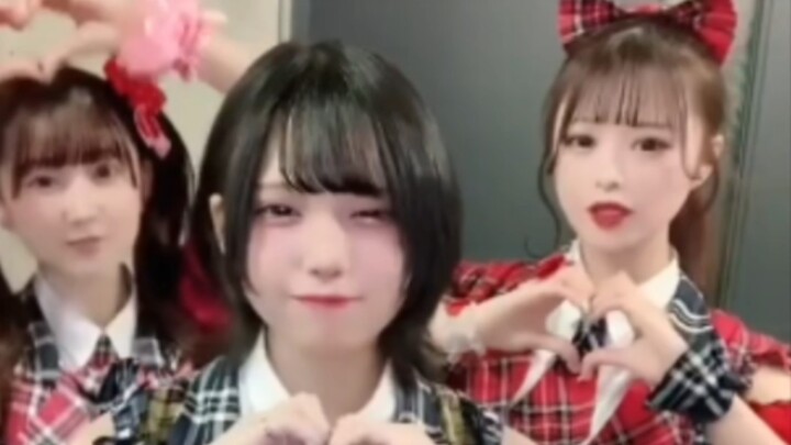 ชีวิตไอดอล Tik Tok ที่โด่งดังในญี่ปุ่นเมื่อเร็ว ๆ นี้เริ่มต้นด้วยแพ็คเกจขี้เกียจ (アイドルライスターターパック)