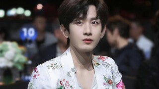 Thật sự rất đẹp, một lời phê bình về vẻ đẹp! EE không tìm thấy biển báo đèn trông dễ thương quá! Vid