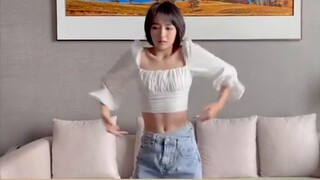 Halo, saya aktris Xu Eun-yi! Teman-teman dari Stasiun B, saya di sini~Pelajari tarian ini dan saya b