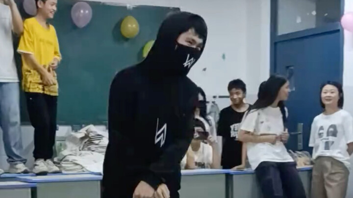 Gak lihat di Dinding Pengakuan, tapi lihat di Zona Keanehan.