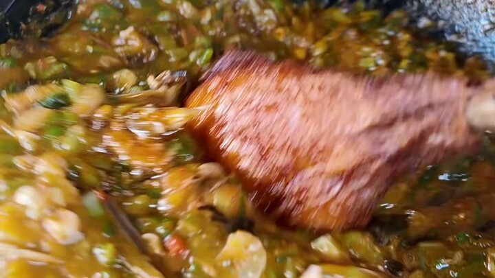 Let’s have African cuisine today, guys—get ready!