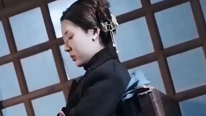 Wanita hina pemuda ternyata dewa tertinggi Mantan bos tampar diri ( DramaChina )
