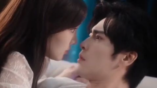 Aku mencoba menaklukkan CEO dingin dan licik, tapi malah jatuh ke perangkap cinta