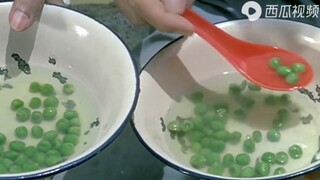 【吃饭合集】牢房吃饭，清水豆子烂芋头，一条壁虎抢翻天