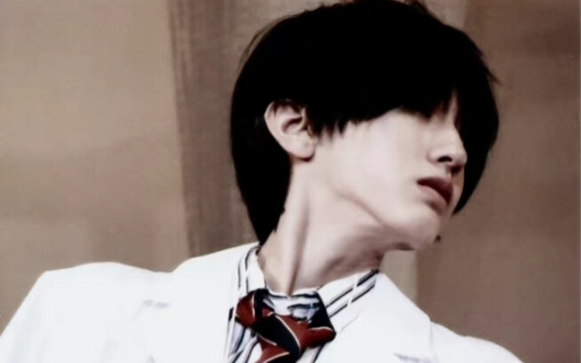 Về việc con ngỗng của tôi bỗng chốc từ một mỹ thiếu niên bệnh kiều biến thành một thằng nhóc lầy lội