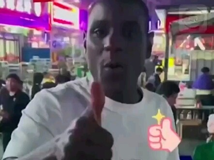 سأدفع اليوم عن الجميع