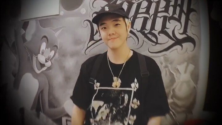 أنا هويزي، ومن الآن فصاعدًا أنا أيضًا صانع محتوى على بيليبيلي!