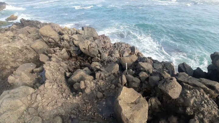 Menikmati Desir Ombak dan Angin Pantai Karang Paranje Cibalong Garut Selatan